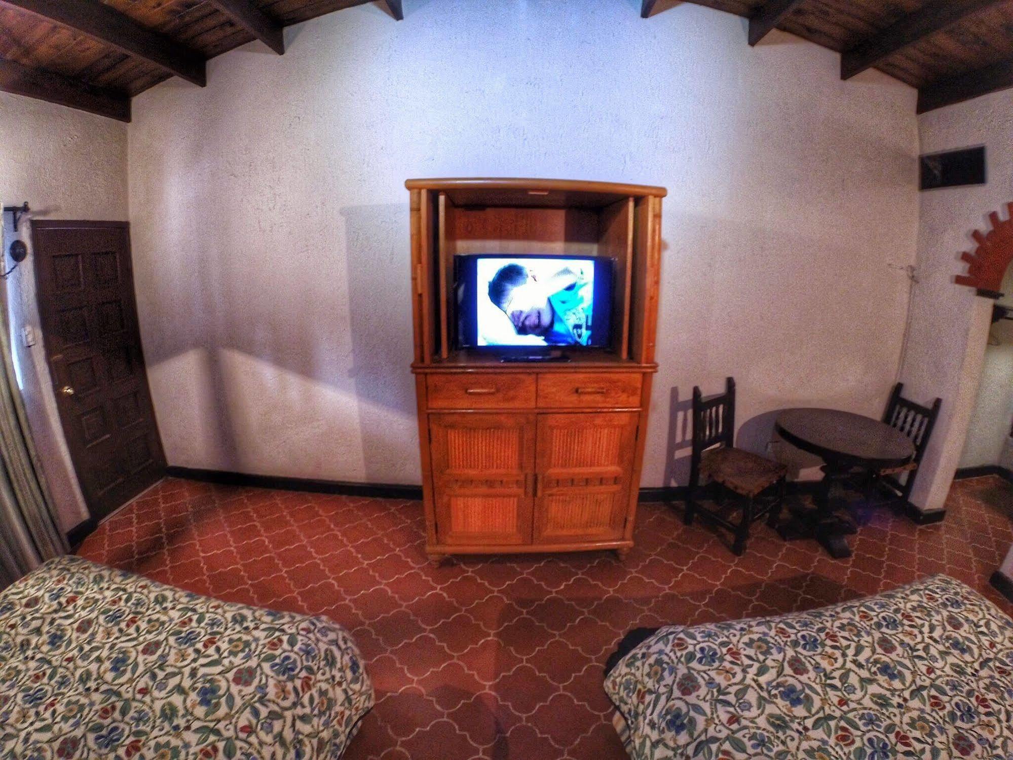 Hotel Parador Santa Cruz Creel Bagian luar foto